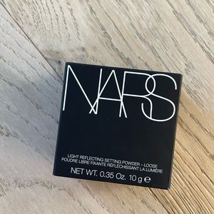 NWT NARS LIGHT REFLECTING LOOSE POWDER — CRYSTAL